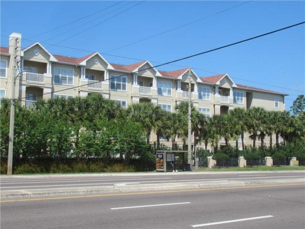 RESIDENCE AT RENAISSANCE