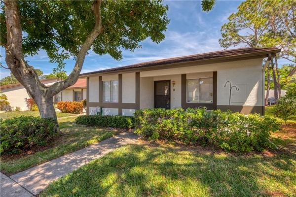 VILLAS OF BEACON GROVES