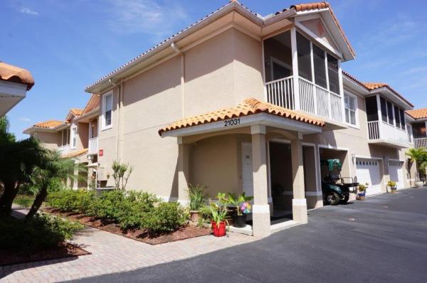 PARADISE LAKES CONDO