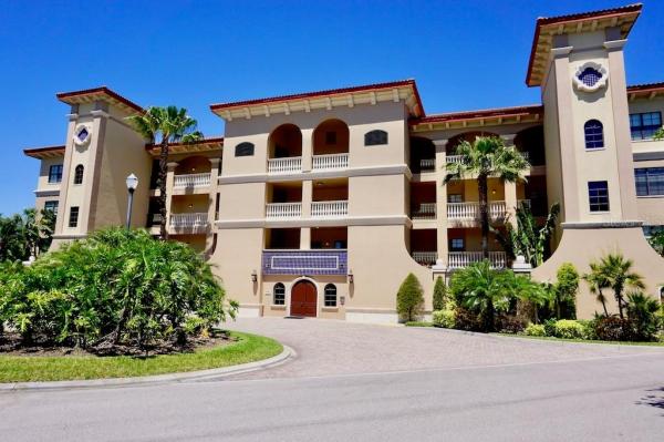 LAKE VISTA RESIDENCES