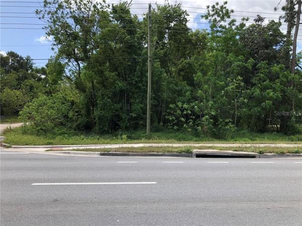 GROVELAND LITTLE ACRES BLK 03 W 21 FT BLK 04