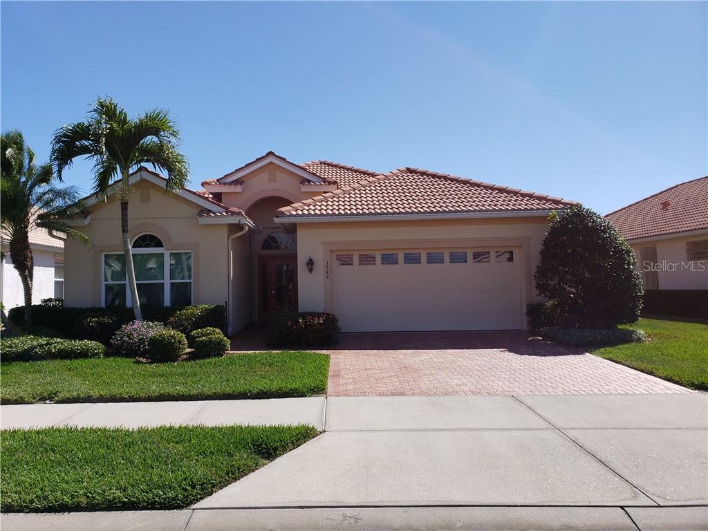 PELICAN POINTE GOLF & COUNTRY CLUB - фото