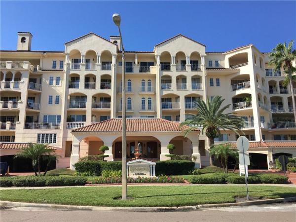 RENAISSANCE AT LAKE IVANHOE CONDO