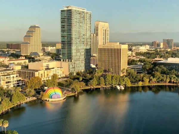 VUE AT LAKE EOLA CONDO