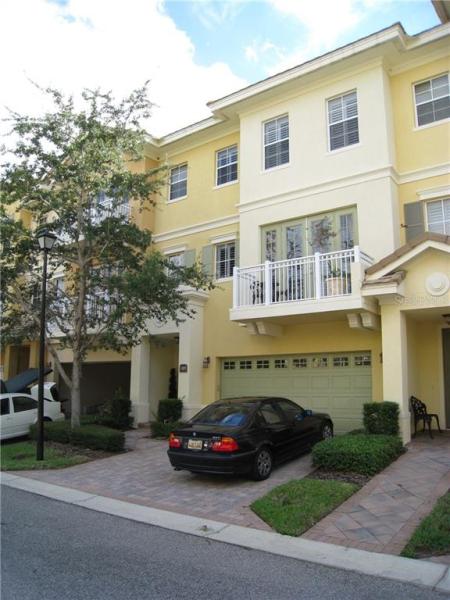 GRANDE OAKS AT HEATHROW