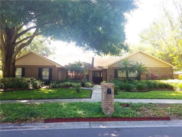 LAKE MAGDALENE MANORS