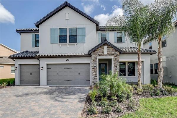 THE PROMENADE AT LAKE PARK