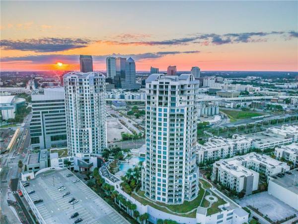 TOWERS CHANNELSIDE CONDO
