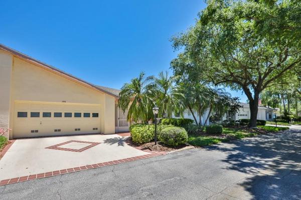 LANCASTER 02 CONDO PH 03