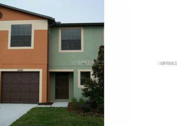 EDGEWATER AT LAKE BRANDON