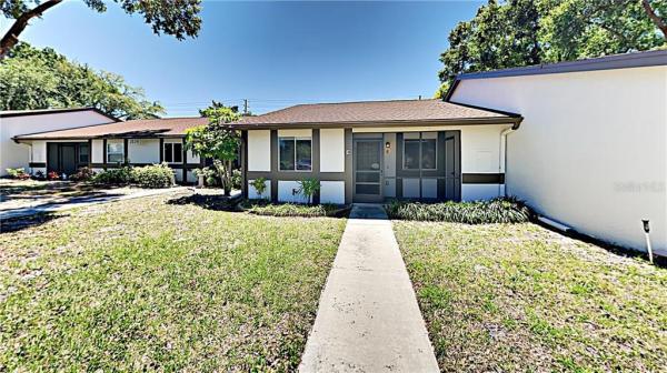 VILLAS OF BEACON GROVES