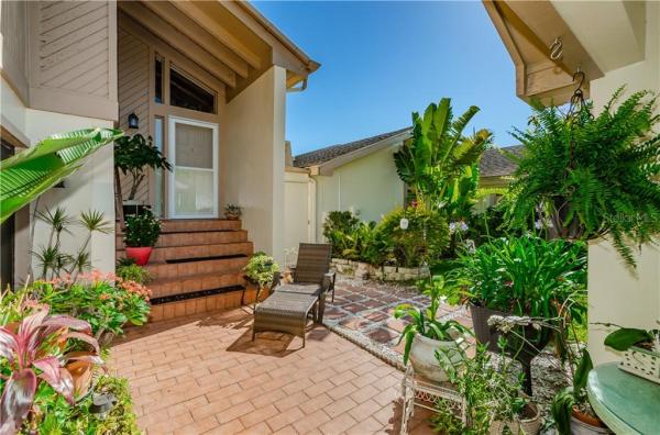 EAST LAKE WOODLANDS LAKE ESTATES PATIO HOMES