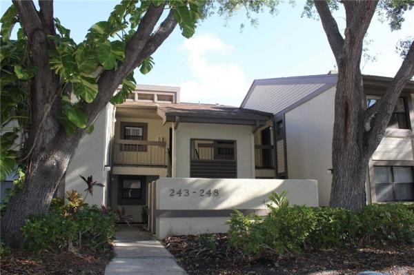 EAST LAKE WOODLANDS WOODLAKE RUN