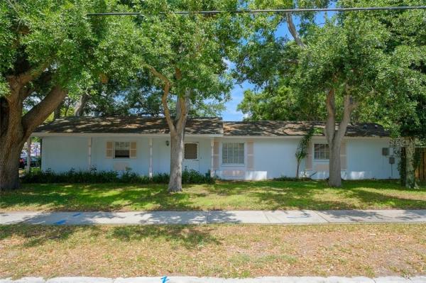 DUNEDIN ISLES COUNTRY CLUB