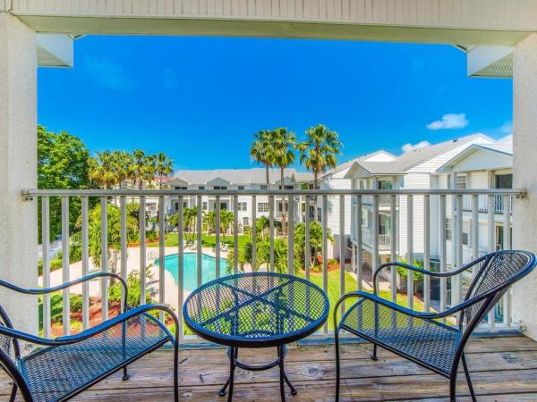 TIDES VILLAGE - CONCOURSE