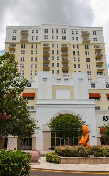 STATION SQUARE CONDO