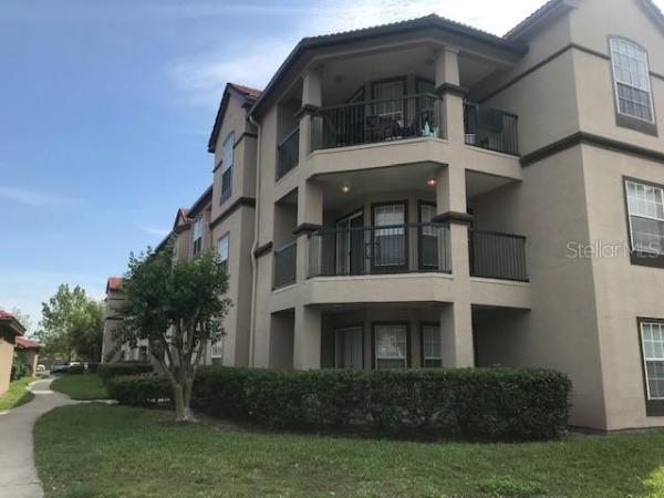 LAKEVIEW AT CALUSA TRACE