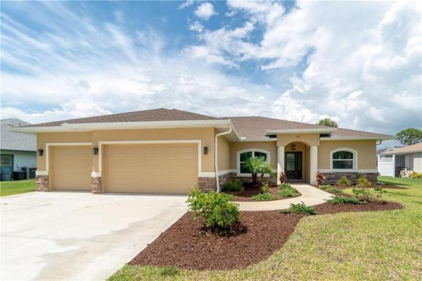 ROTONDA WEST BROADMOOR