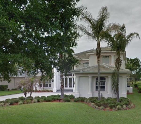 RIVER HILLS COUNTRY CLUB