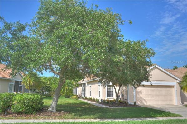 PELICAN POINTE GOLF & CNTRY CL