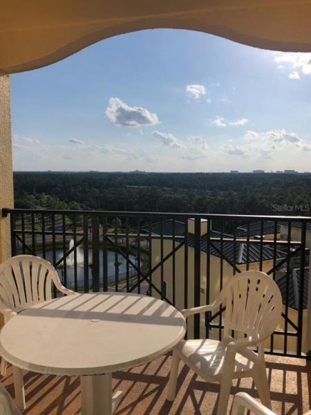 LAKE BUENA VISTA RESORT VLG 2 CONDO