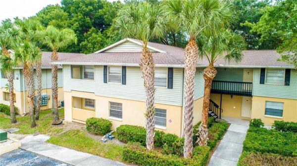 HAMPTONS AT BRANDON A CONDO