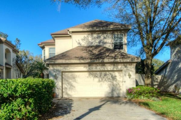 RIVER HILLS COUNTRY CLUB