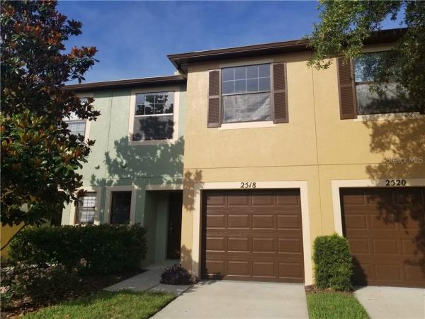 EDGEWATER AT LAKE BRANDON