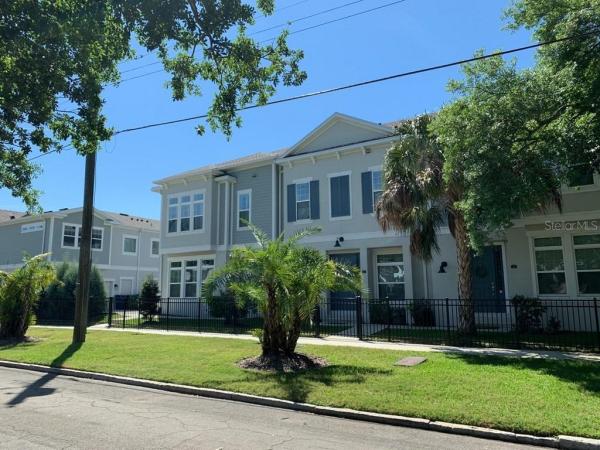 CENTRAL LIVING TWNHMS NORTH A