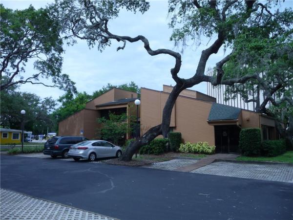 LARGO PROFESSIONAL CENTER CONDO