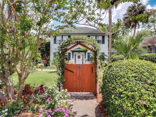 SMOCKS W 482 FT BLK 09 DELAND