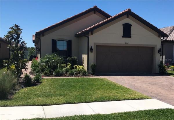 STARKEY RANCH - ESPLANADE