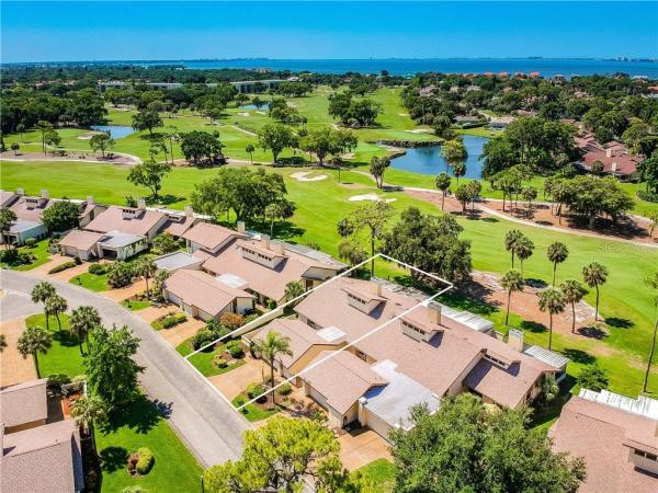 VILLAS AT EL CONQUISTADOR