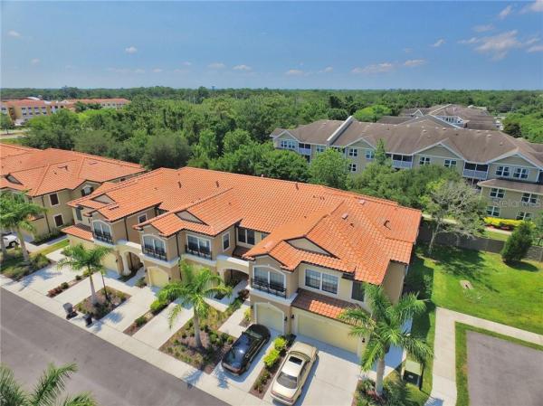 MUIRFIELD VILLAGE AT HONORE