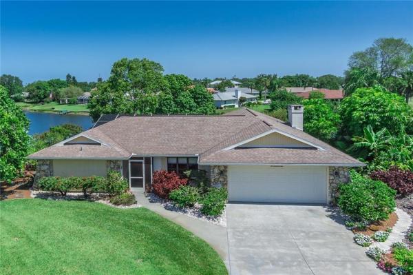 HERITAGE LAKE ESTATES