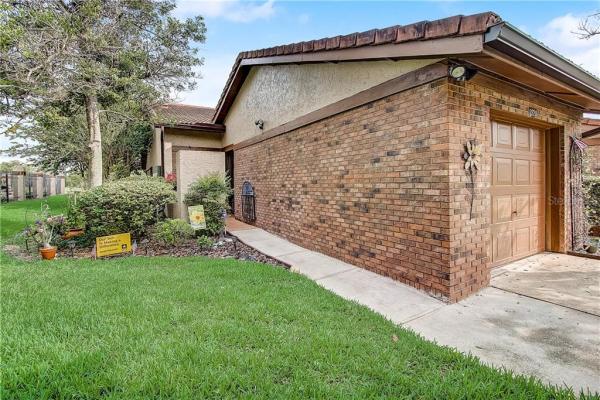 WEKIVA VILLAS ON THE GREEN 1