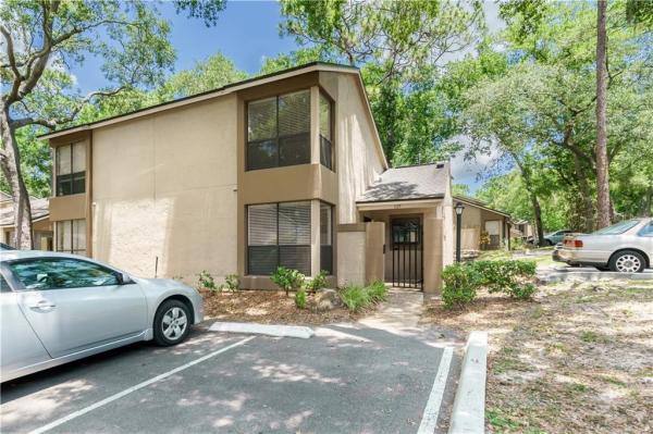 VILLAGE TWNHMS A CONDO