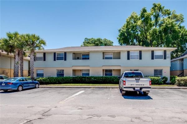 HAMPTONS AT BRANDON A CONDO