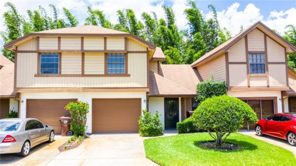 ROYALE BERMUDA TOWNHOUSES