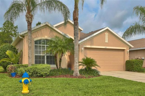 PLANTATION PALMS PH 01