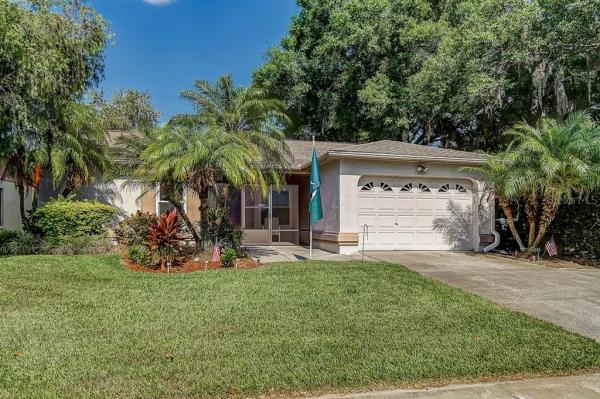 VILLAS ON THE GREEN A CONDOMIN