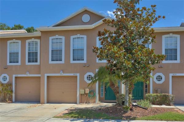 ASHBURN SQUARE TWNHMS