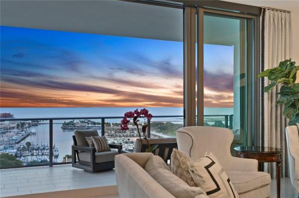 ONE ST PETERSBURG CONDO