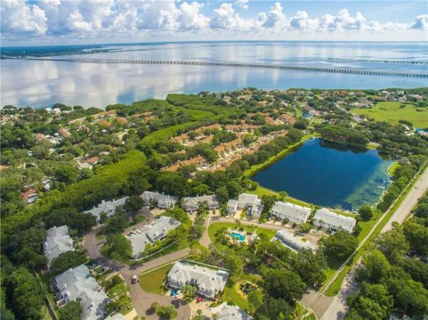 PLANTATION POINTE VILLAGE