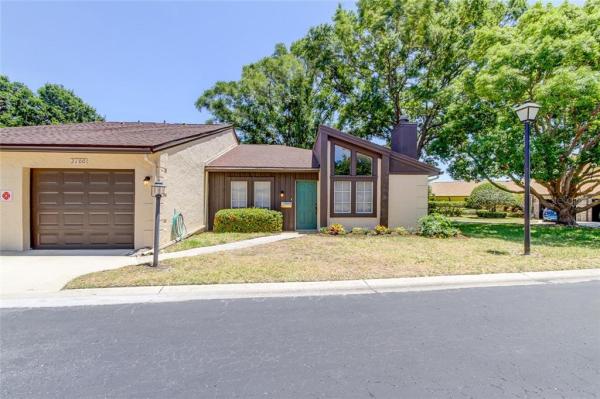 RAINTREE VILLAGE CONDO