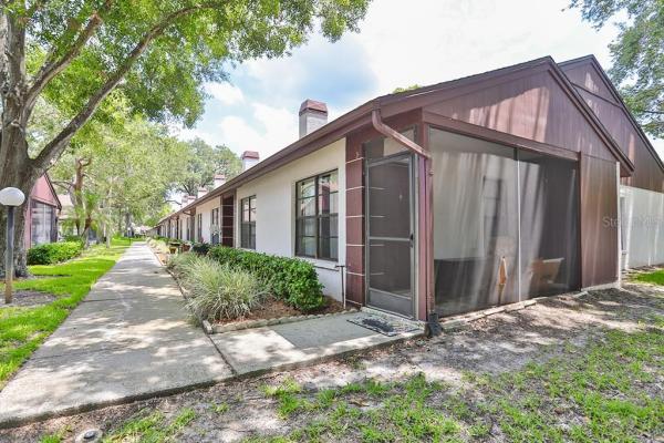 MAGNOLIA RIDGE CONDO