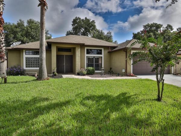 OAKHURST GOLF ESTATES