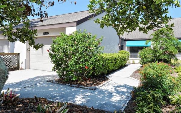 CLUBSIDE AT PALM-AIRE I & II