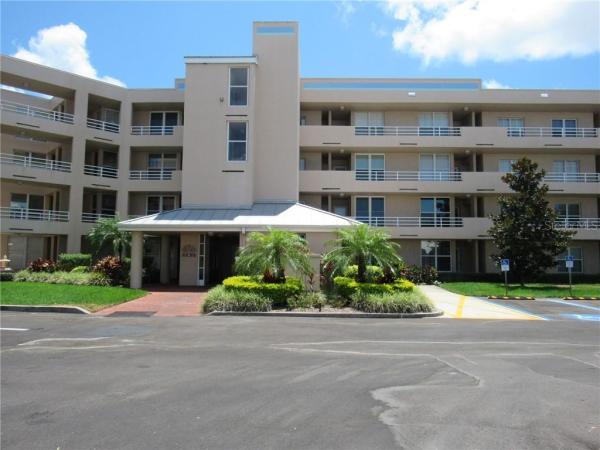 THE GREENS AT PINEBROOK PH 3