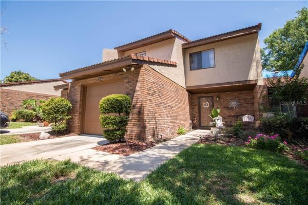 WEKIVA VILLAS ON THE GREEN 1